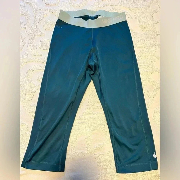 Nike Pro leggings size small womens - Picture 2 of 7